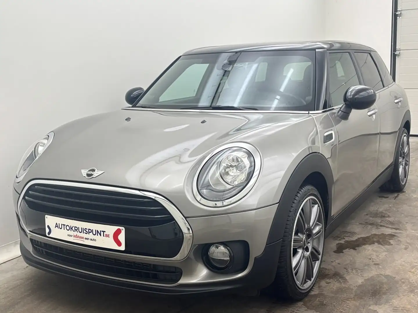 MINI Cooper Clubman 1.5 Cooper AUT. GPS Harman kardon panodak Grijs - 1
