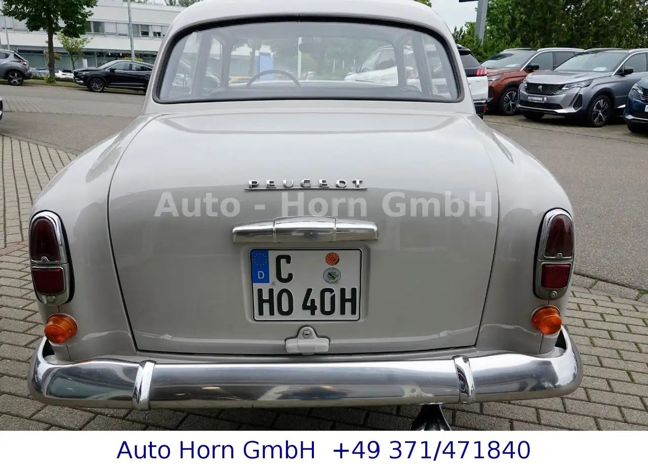 Peugeot 403 Berlina, foto 5