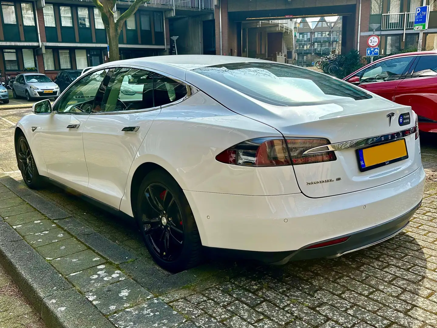 Tesla Model S Model+S+85+Base - 2