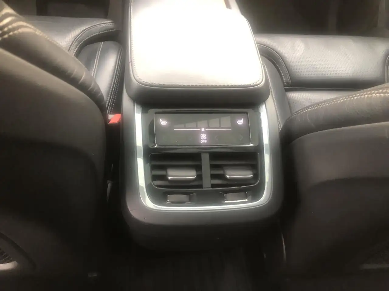 Volvo XC90 снимка Volvo XC90