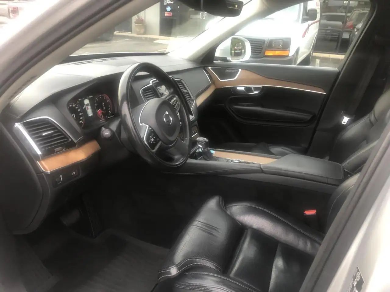 Volvo XC90 снимка Volvo XC90