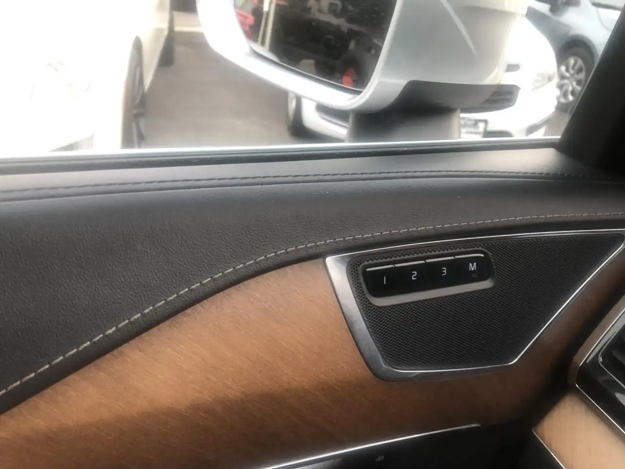 Volvo XC90 снимка Volvo XC90