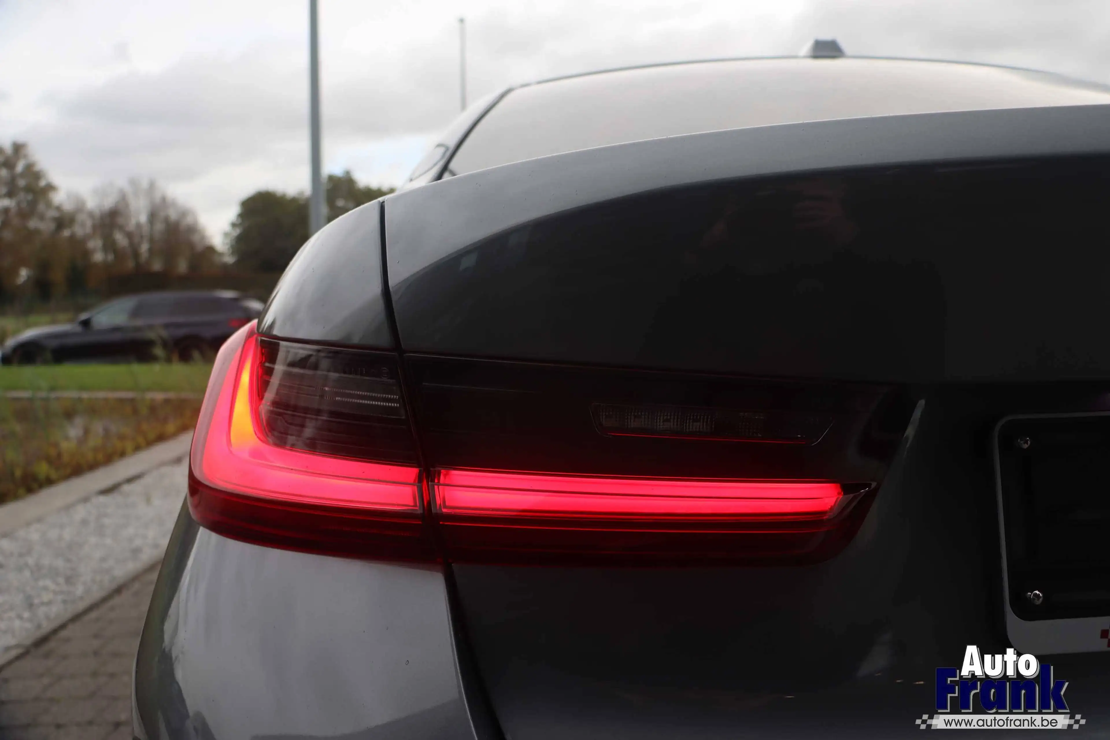 BMW 320 E / BERLINE / SPORTSTOEL / VERW ZTL / HUD / PDC — photo 12
