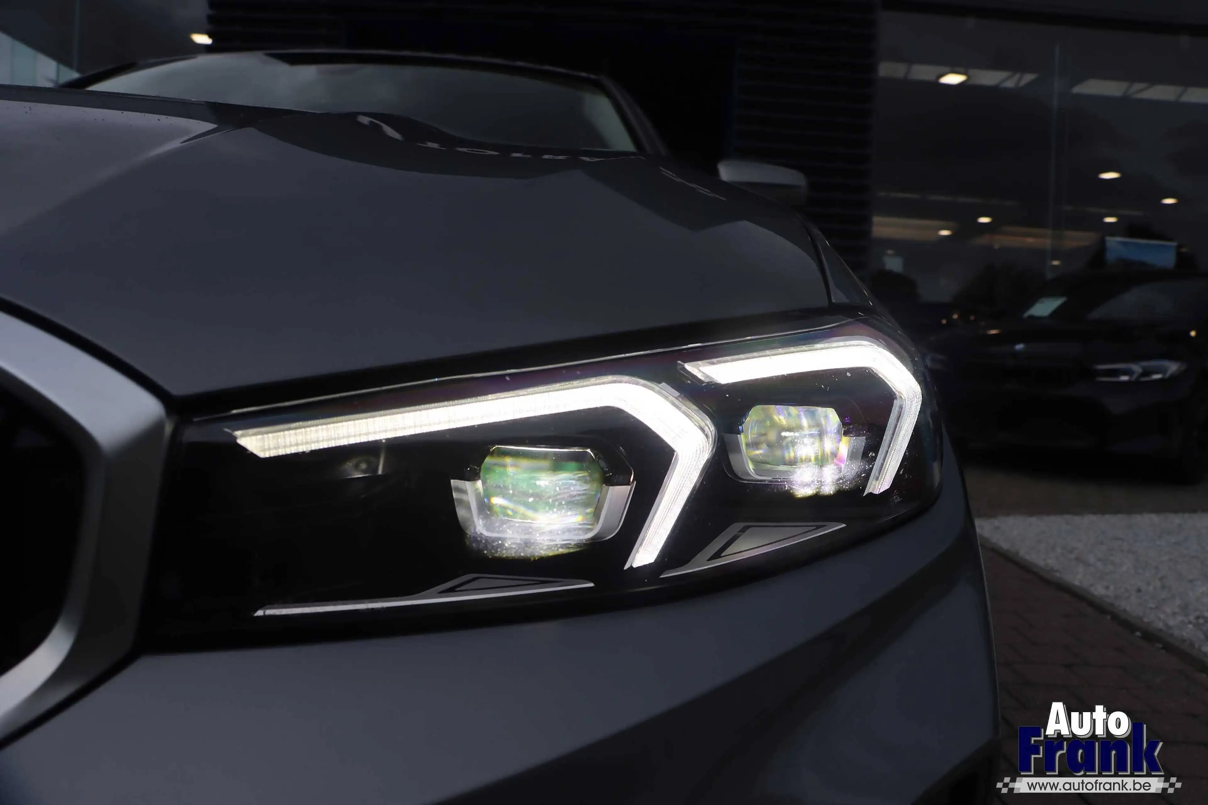 BMW 320 E / BERLINE / SPORTSTOEL / VERW ZTL / HUD / PDC — photo 10