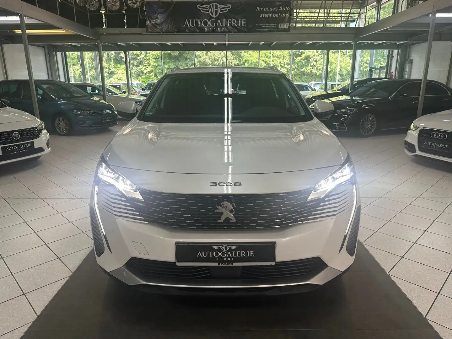 Peugeot 3008 Hybrid 225 Allure Pack*AUT*NAV*LED*T-LEDER* Weiß - 2