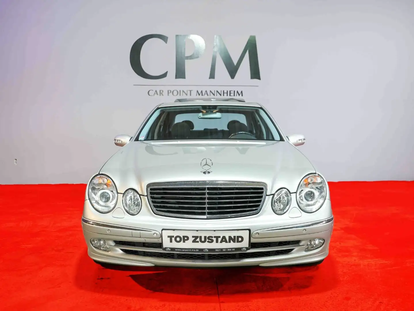 Mercedes-Benz E 320 AVANTGARDE SHZ NAVI LEDER XENON TOP Plateado - 2