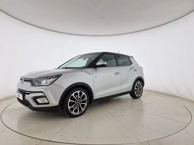 SsangYong Tivoli 1.6d dream awd auto
