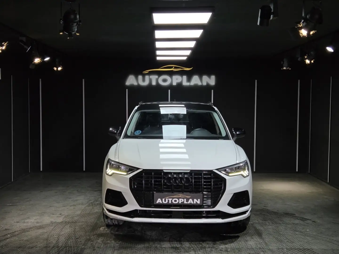 Audi Q3 35 TFSI Wit - 2