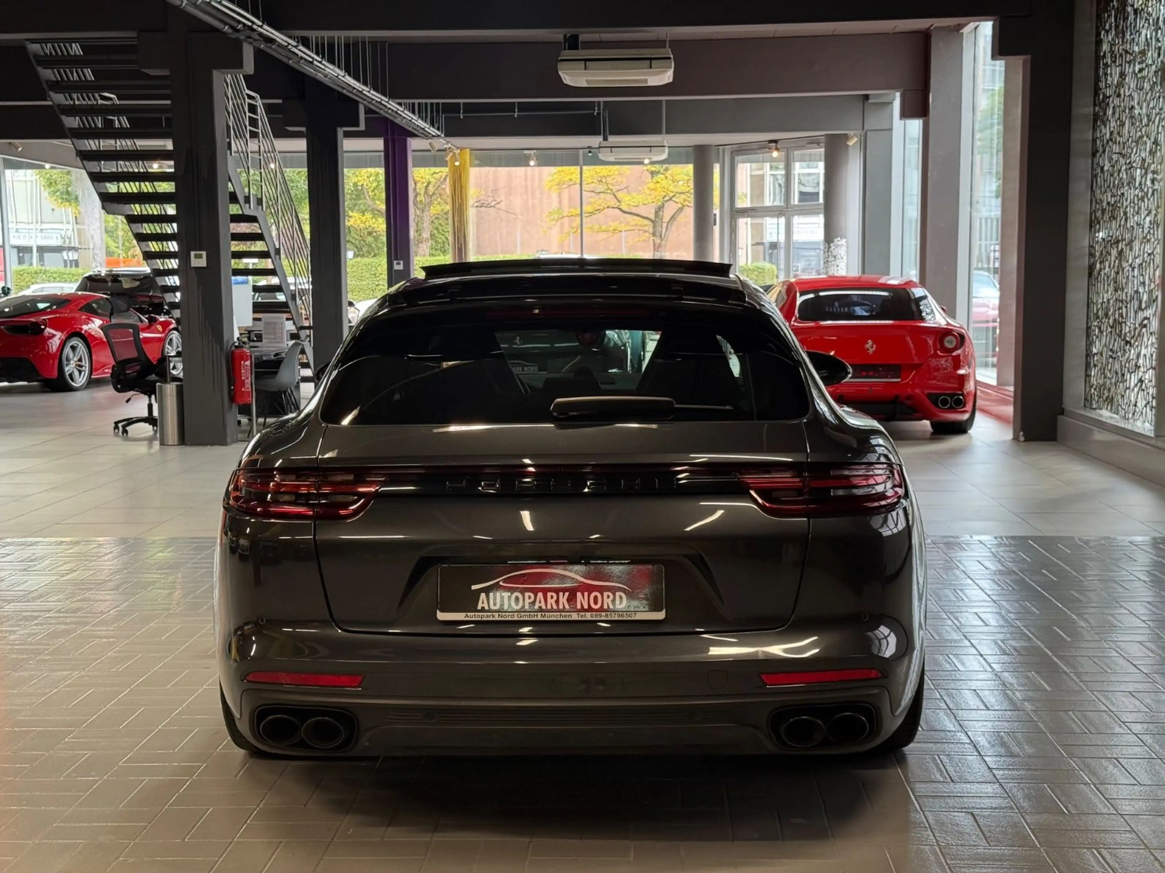 Porsche Panamera Sport Turismo 4 E-Hybrid LED~PANO~RFK — photo 6