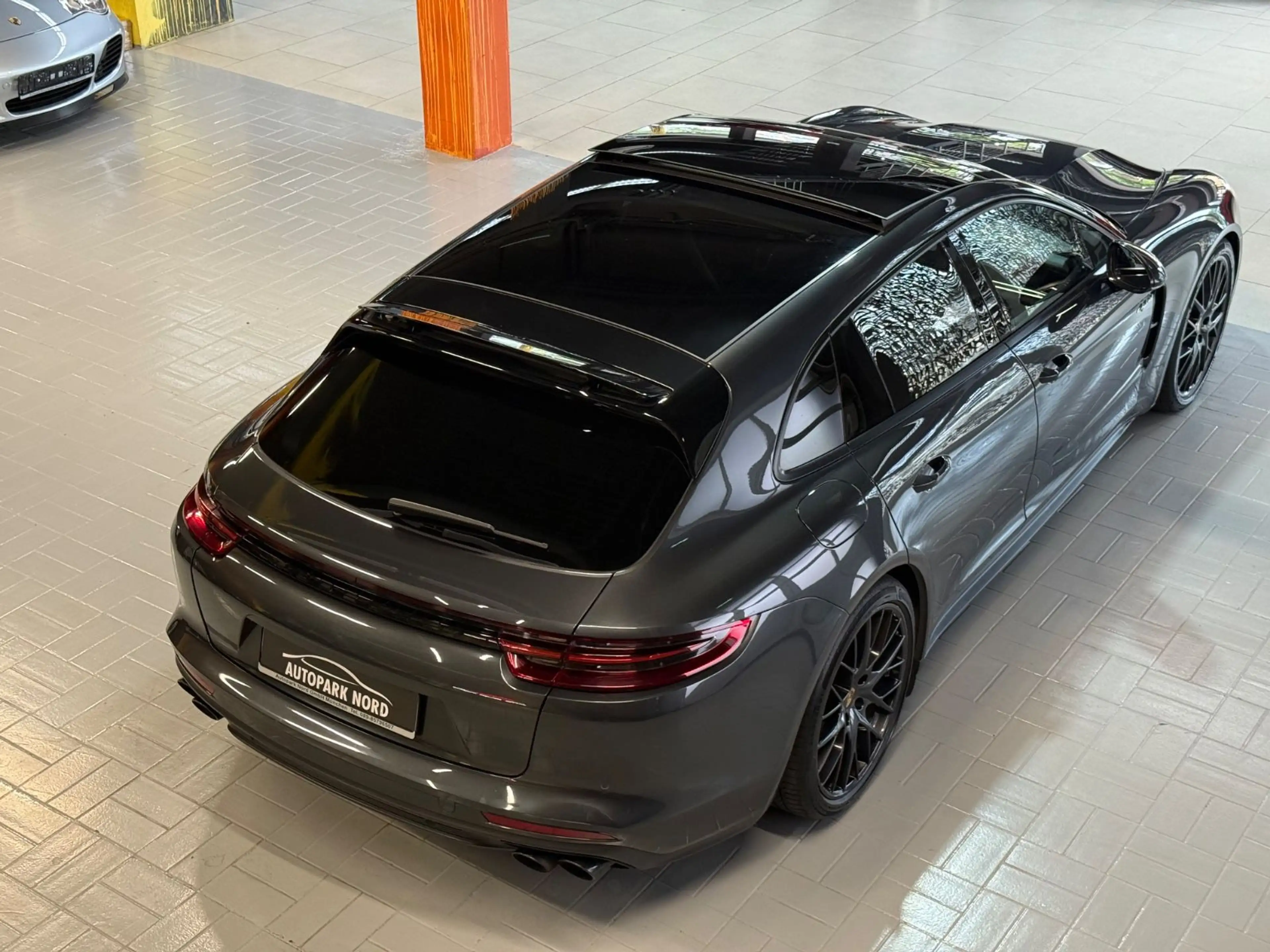 Porsche Panamera Sport Turismo 4 E-Hybrid LED~PANO~RFK — photo 10