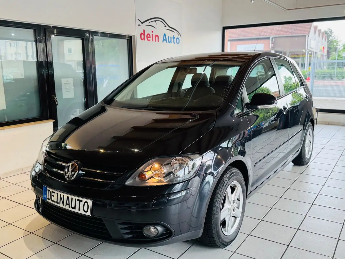 Volkswagen Golf Plus 1.6 Tour*8FachBereift*WenigKm*Scheckhe Schwarz - 1