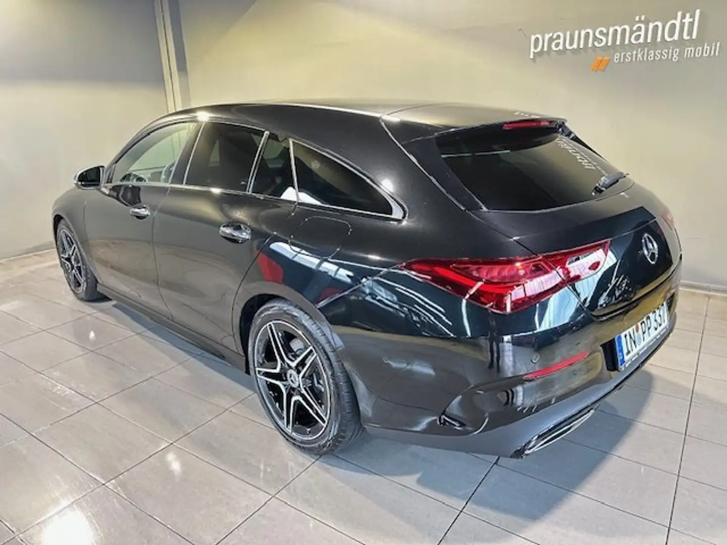 Mercedes-Benz CLA 180 SB AMG Night Edition Pano/StdHG/Dist/Tot Schwarz - 2