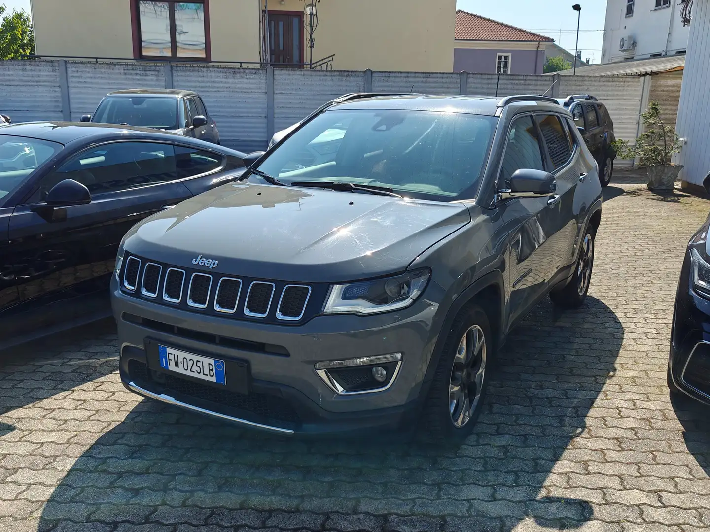 Jeep Compass Compass 1.6 mjt Limited 2wd 120cv my19 Grigio - 1