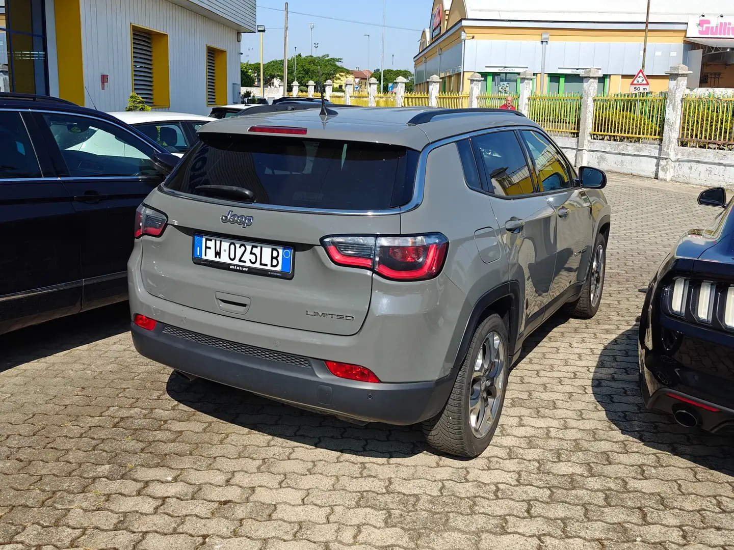 Jeep Compass Compass 1.6 mjt Limited 2wd 120cv my19 Grigio - 2