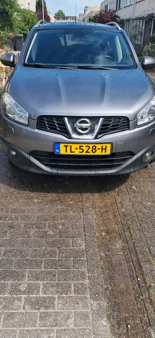 Nissan Qashqai 2.0 tekna Grijs - 1