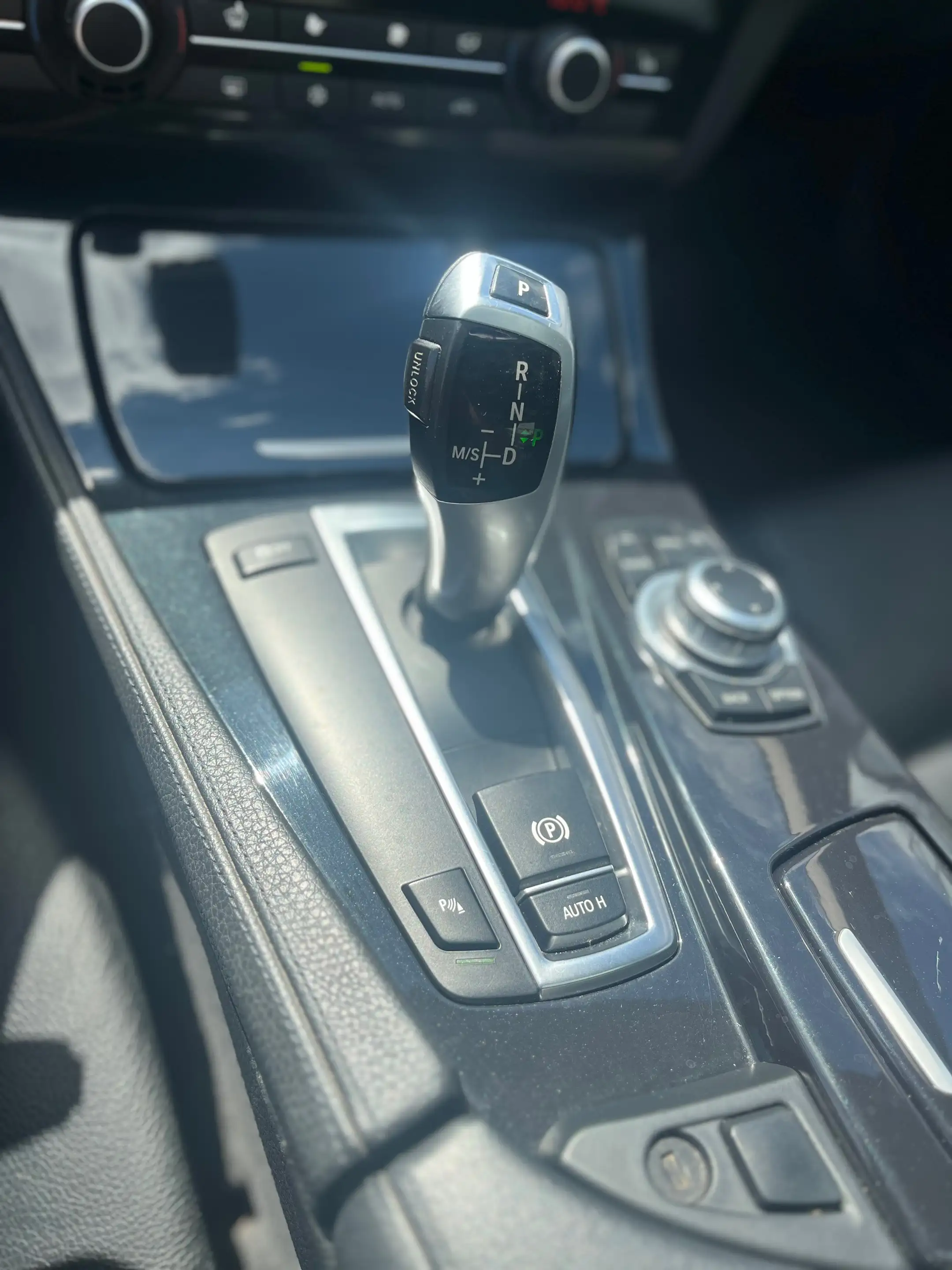 BMW 525 525dA — photo 9
