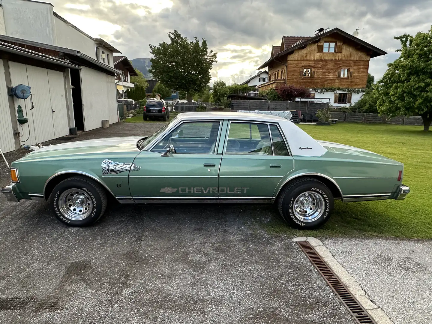 Chevrolet Caprice Classic - 1
