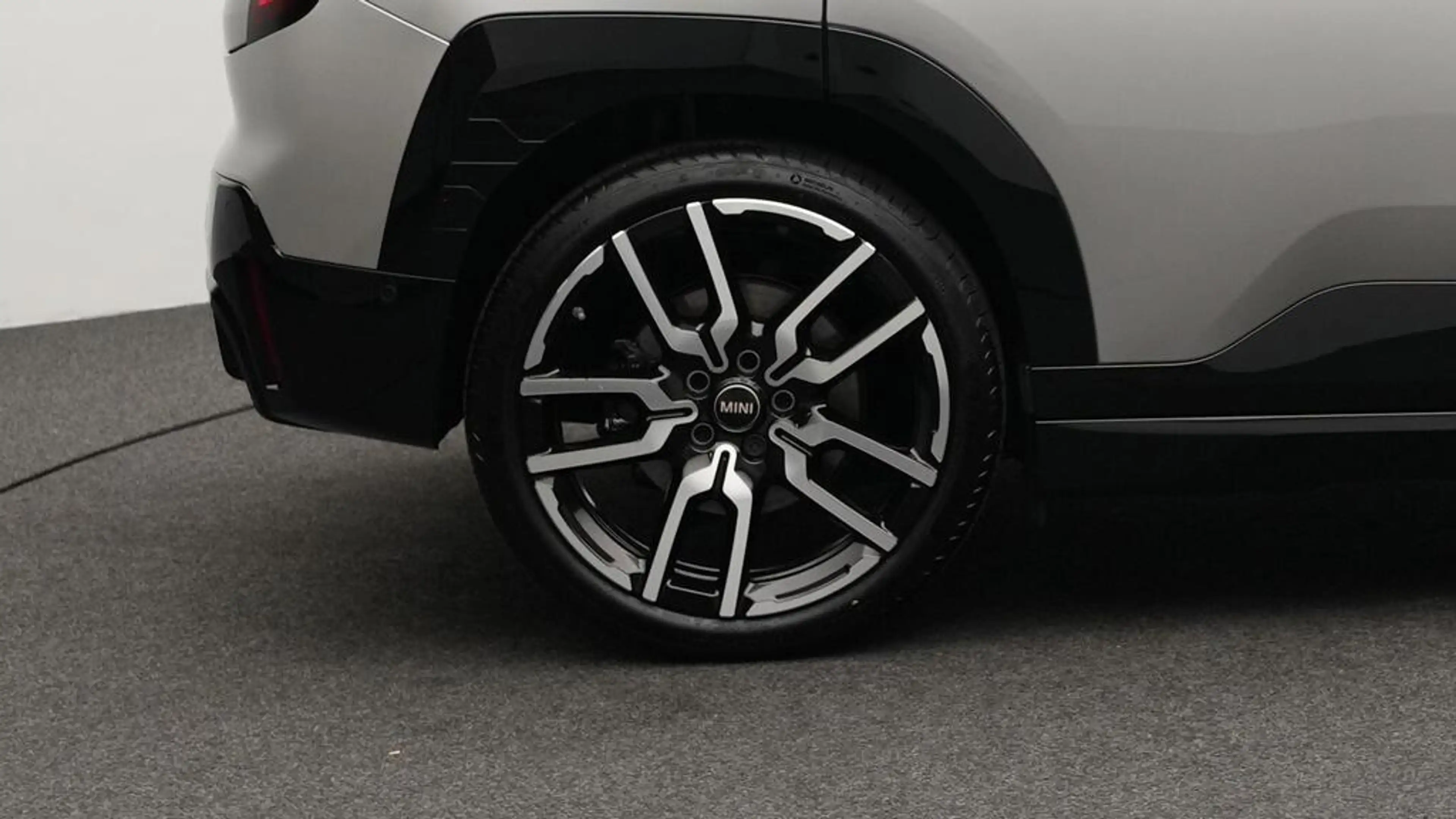 MINI Aceman John Cooper Works Trim — photo 10