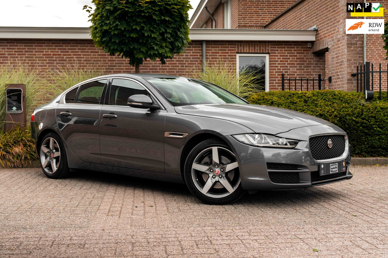 Jaguar XE 2.0 Portfolio 200 PK Afn. Trekhaak Camera Leder Cr