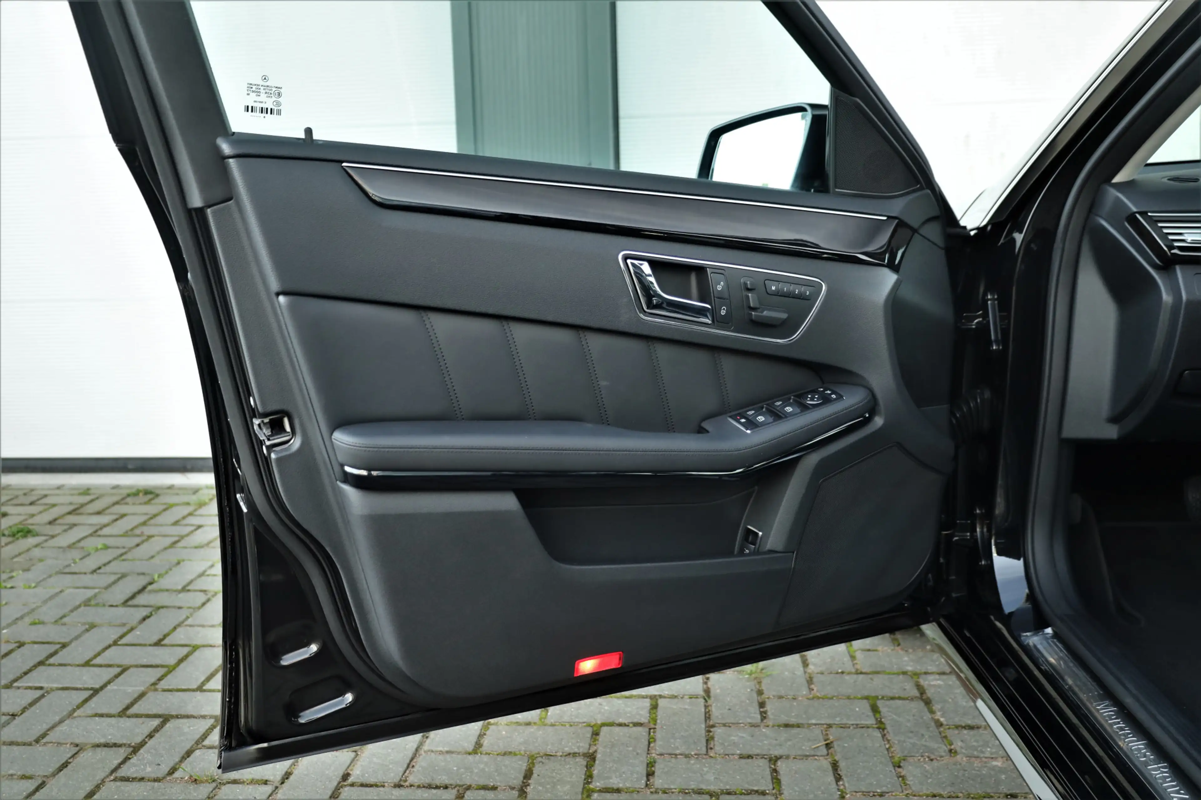 Mercedes-Benz E 350 E Avantgarde 11267km(!) — photo 12
