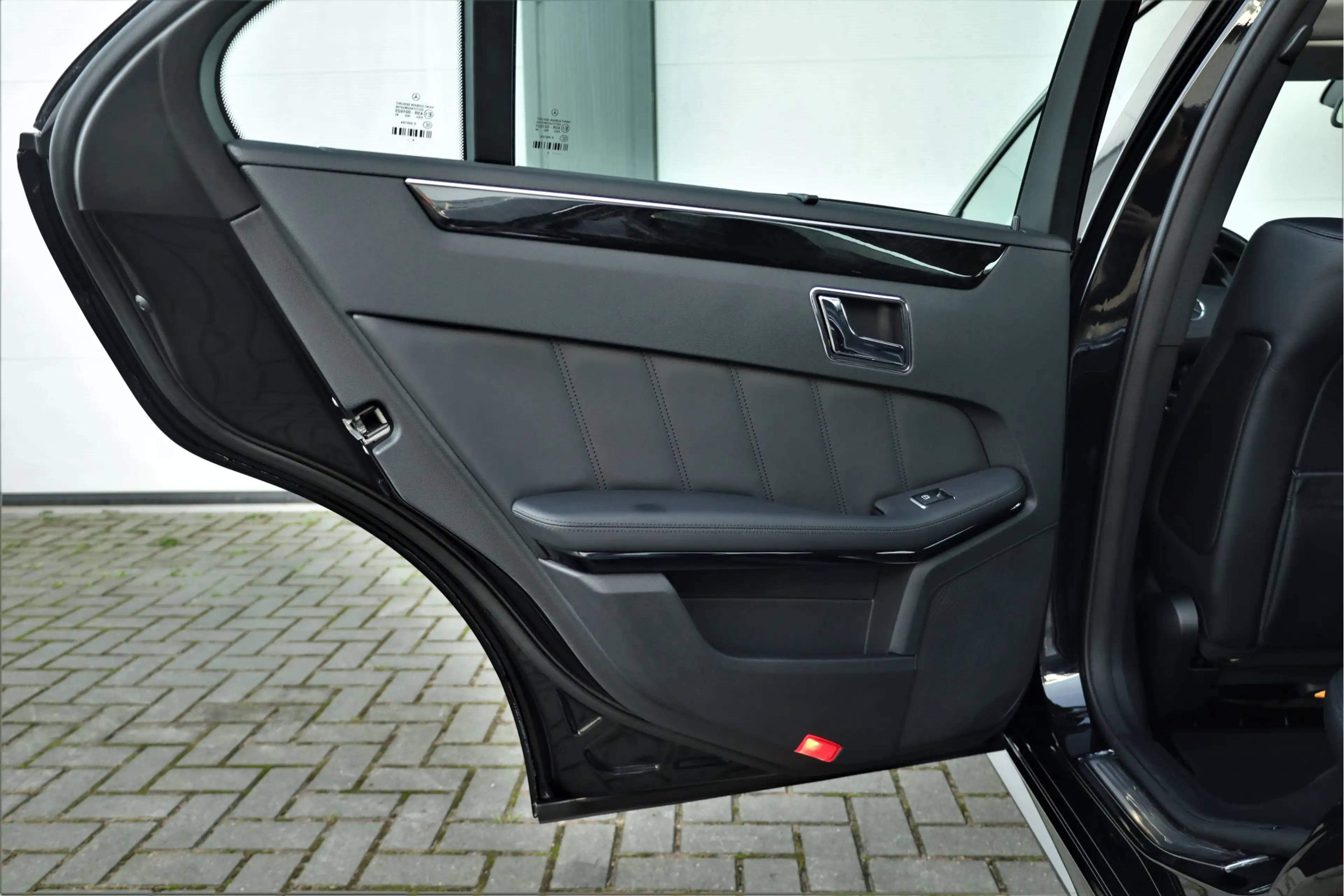Mercedes-Benz E 350 E Avantgarde 11267km(!) — photo 13