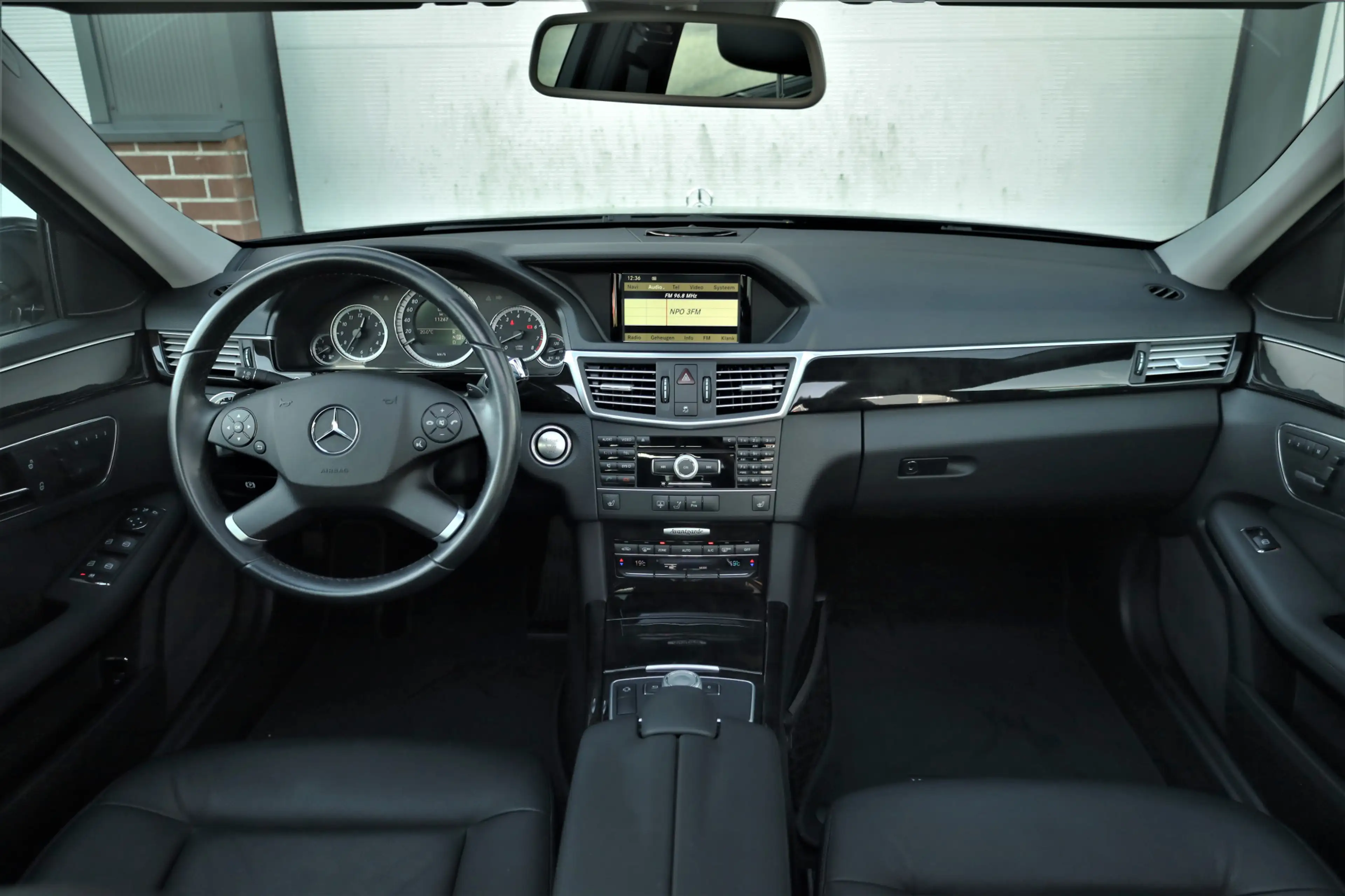 Mercedes-Benz E 350 E Avantgarde 11267km(!) — photo 10