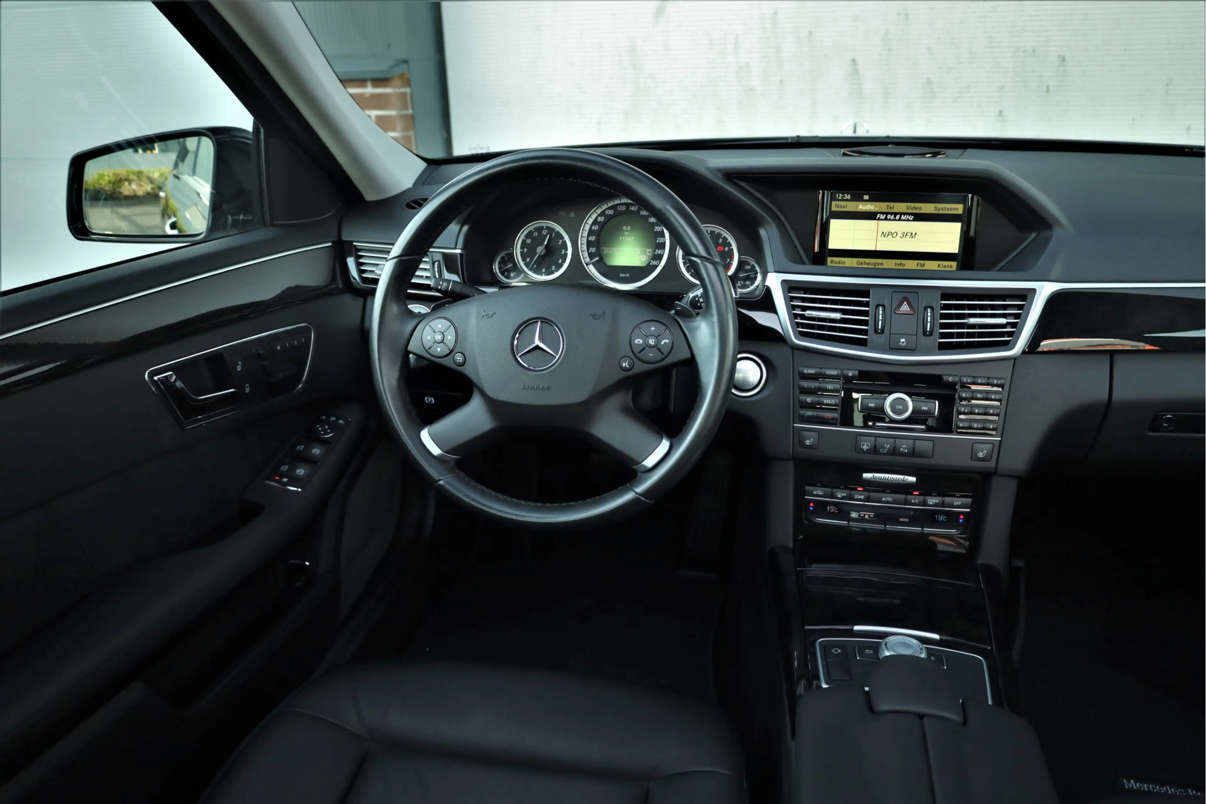 Mercedes-Benz E 350 E Avantgarde 11267km(!) — photo 9