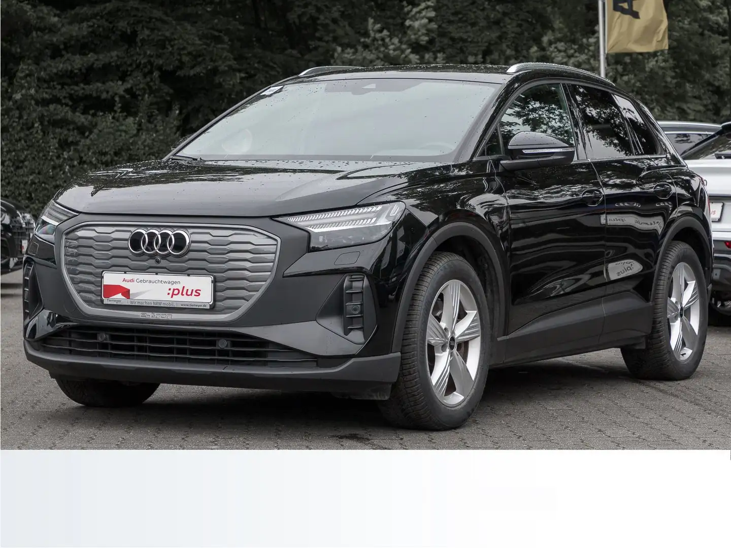 Audi Q4 e-tron 40 S LINE NAVI+ MATRIX KAMERA GJR Schwarz - 2