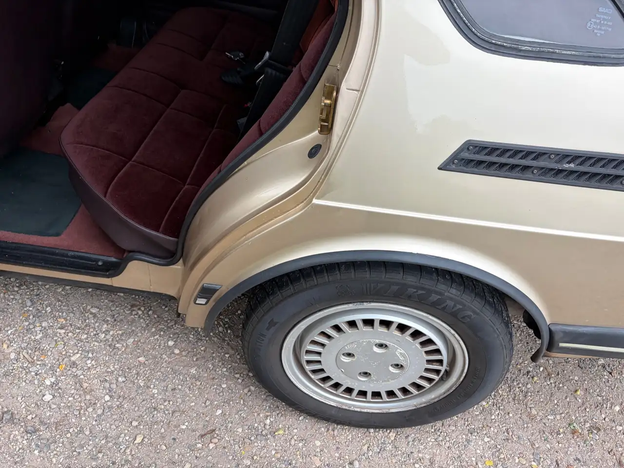 Saab 900 2.0 C, foto 7