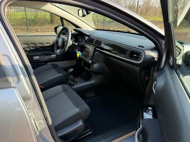 Citroen C3 view 12