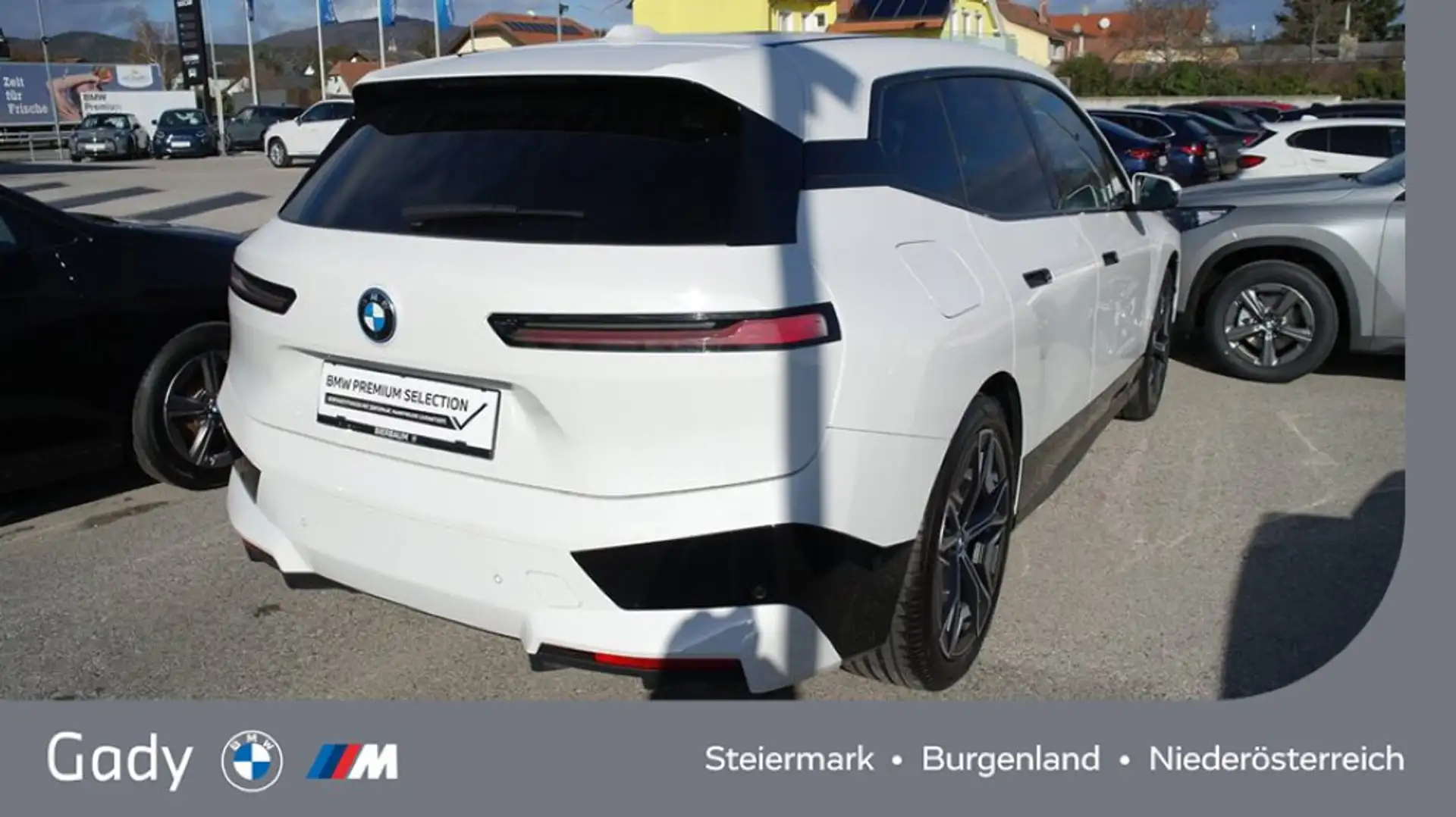 BMW iX xDrive40 Weiß - 2