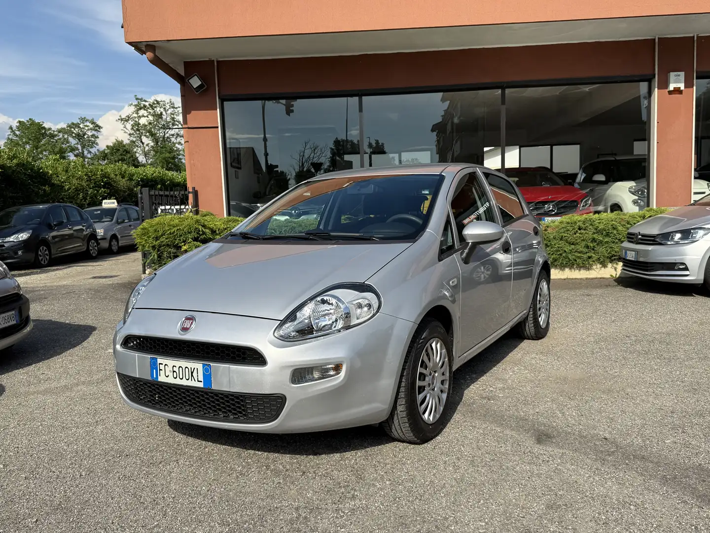 Fiat Punto Punto 5p 1.2 Lounge E6 Gris - 1