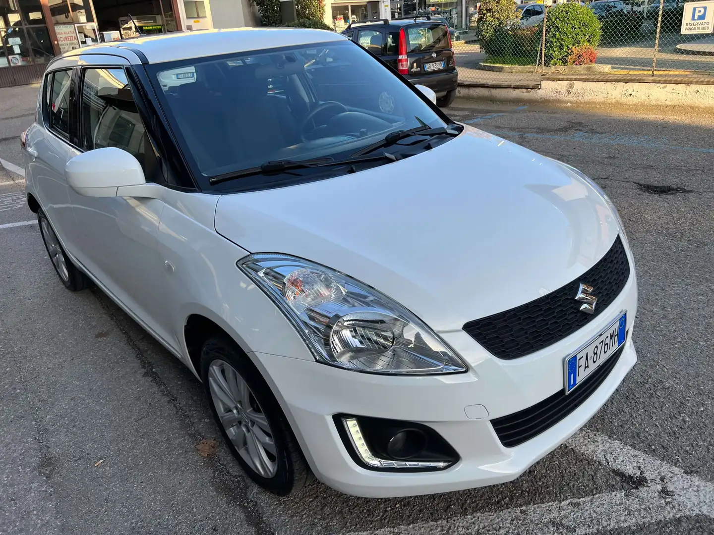 Suzuki Swift 5p 1.2 vvt B-Cool 4wd E6,CLIMA,C.LEGA,CRUISE,SEDIL Bianco - 2