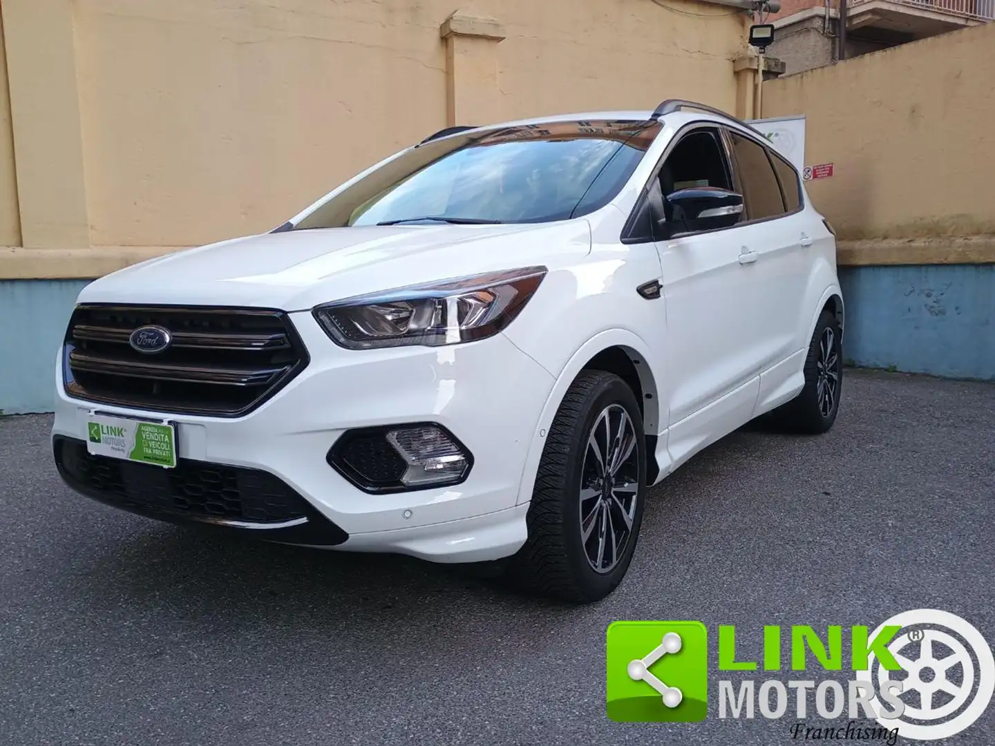 Ford Kuga 1.5 EcoBoost 120 CV S&S 2WD ST-Line Bianco - 1