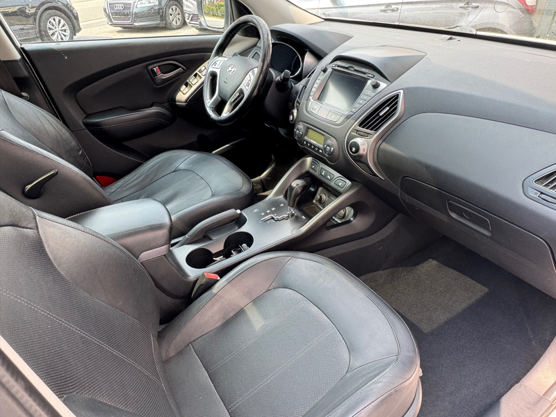 Hyundai iX35 iX35 2.0 CRDi 4WD TOIT PANO CUIR CAM CRUISE TEL JA — photo 6