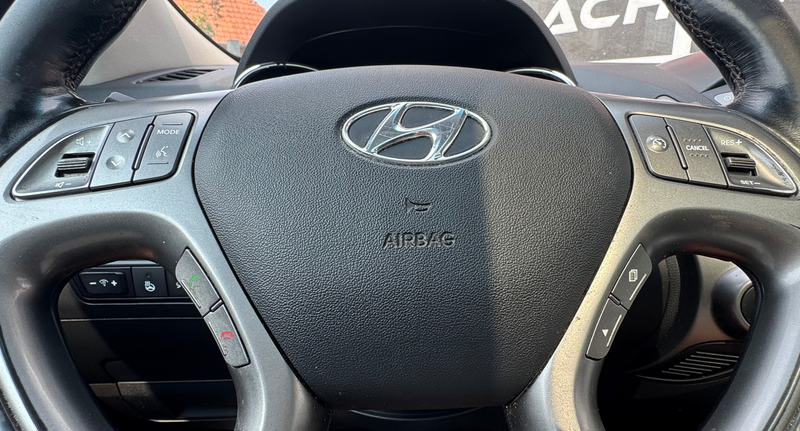 Hyundai iX35 iX35 2.0 CRDi 4WD TOIT PANO CUIR CAM CRUISE TEL JA — photo 9