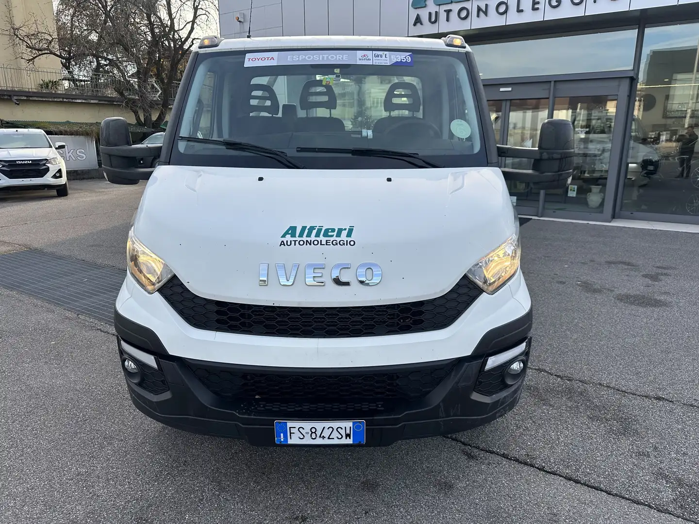 Iveco Daily 60C21 Hi Matic E5B CARROATTREZZI 5900x2200kg2800 Blanc - 2