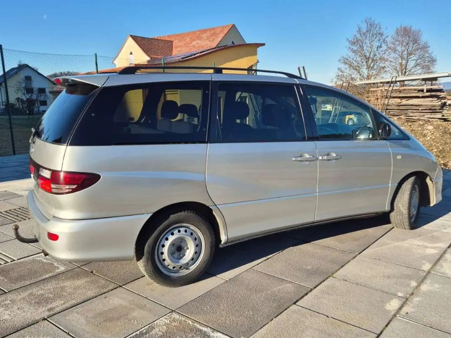 Toyota Previa Previa 2,0 D-4D Срібний - 1