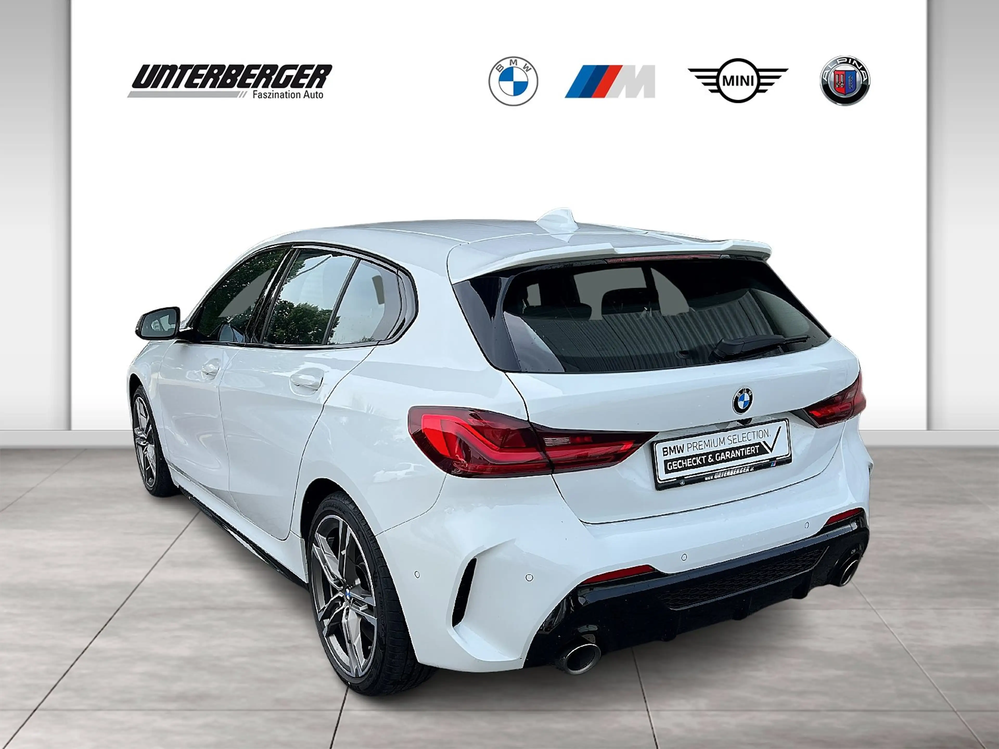 BMW 135 M135i xDrive Hatch — photo 4
