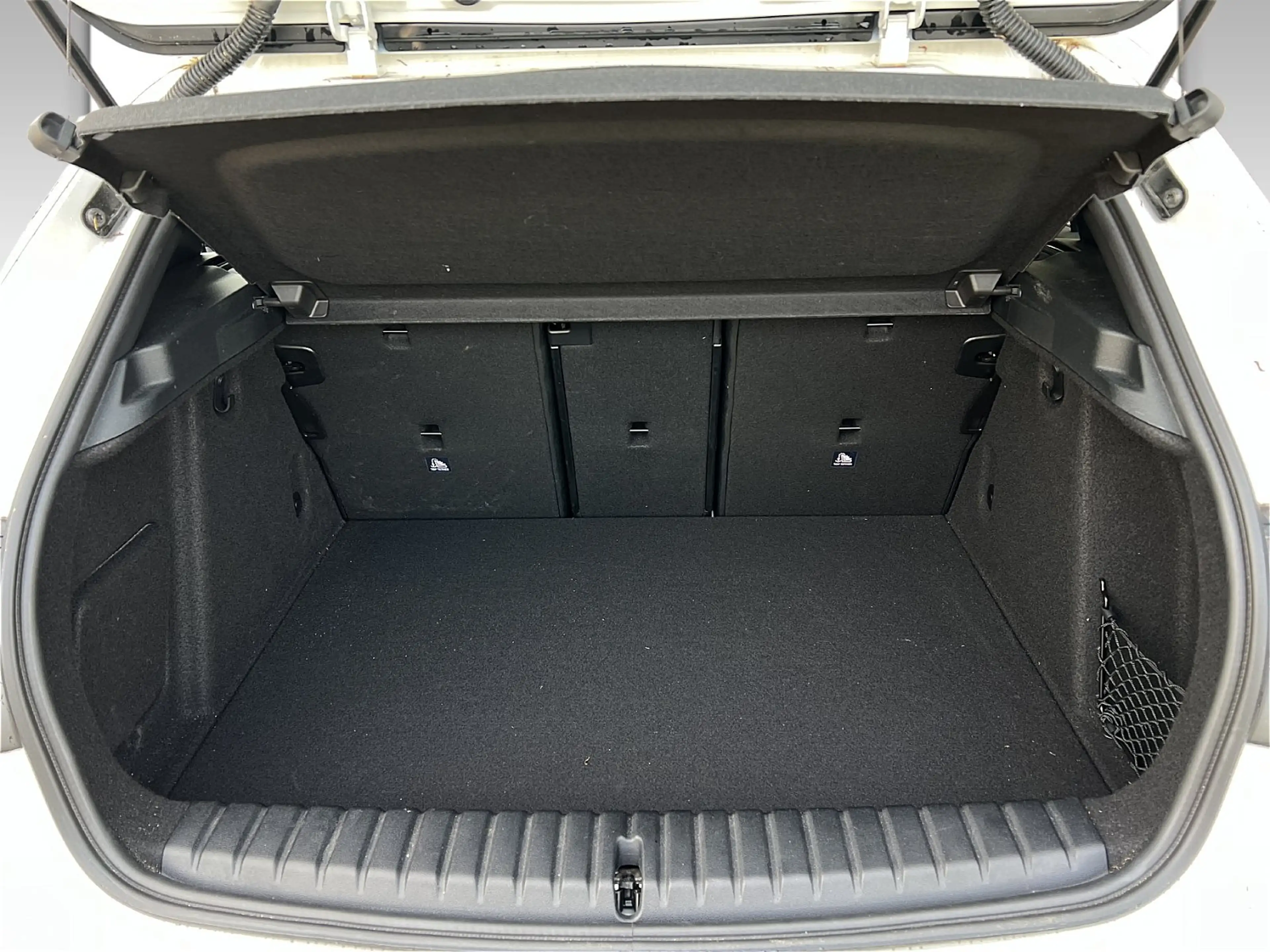 BMW 135 M135i xDrive Hatch — photo 12