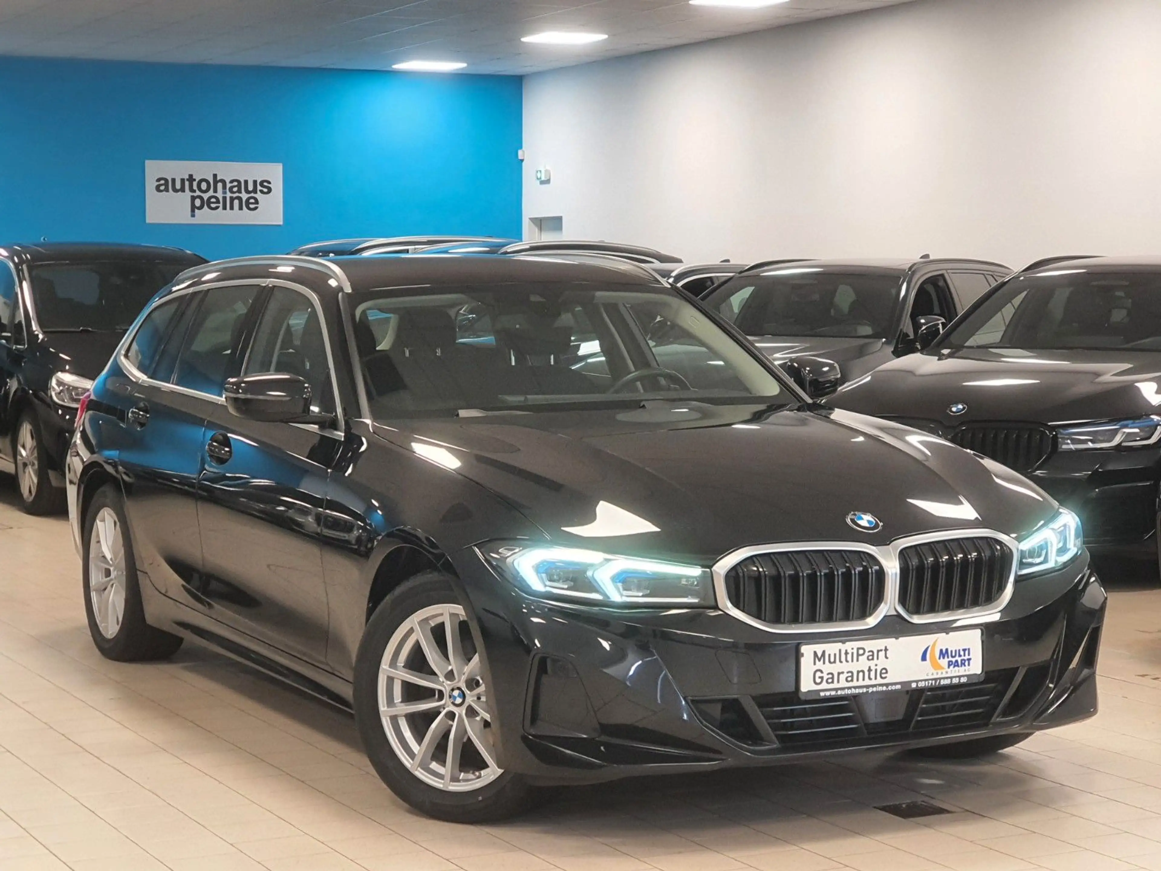 BMW 320 d SAG/AHK/StandHeiz/Stop&Go/ParkAssist