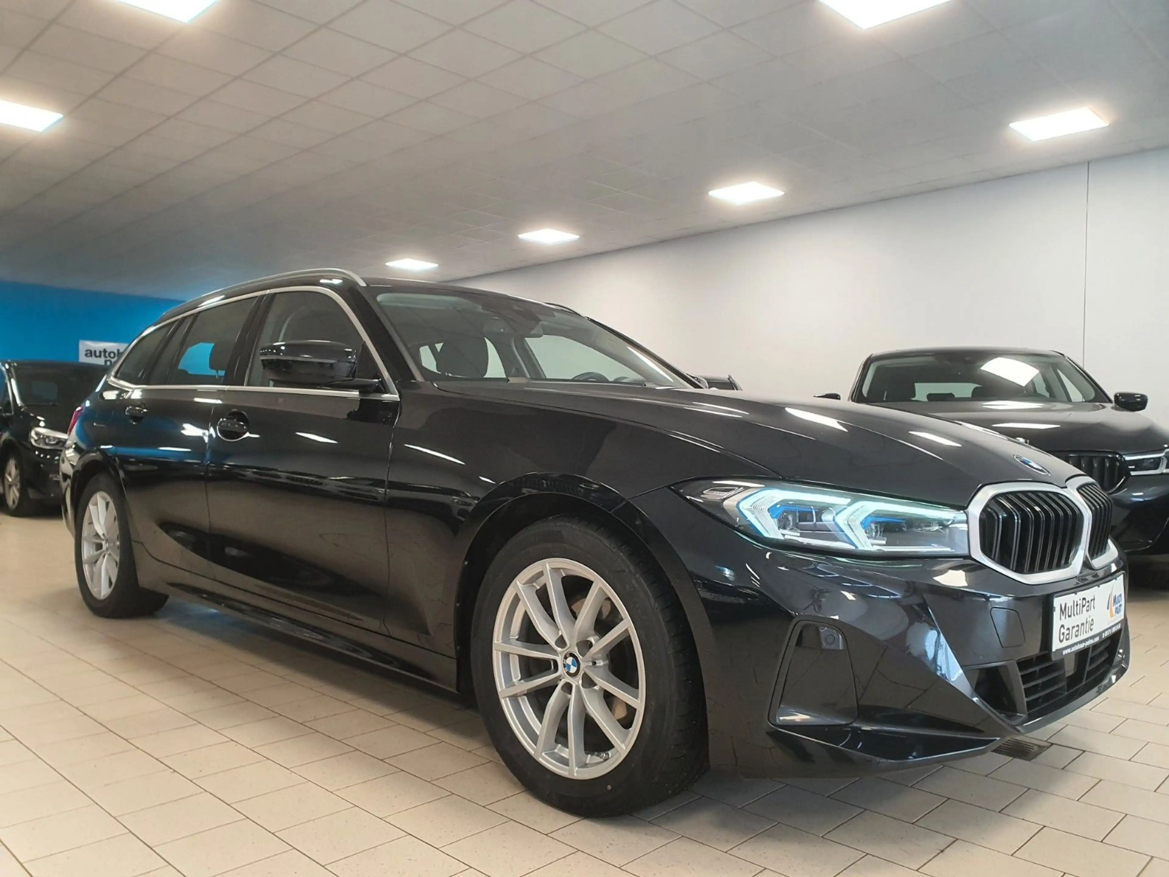 BMW 320 d SAG/AHK/StandHeiz/Stop&Go/ParkAssist — photo 12