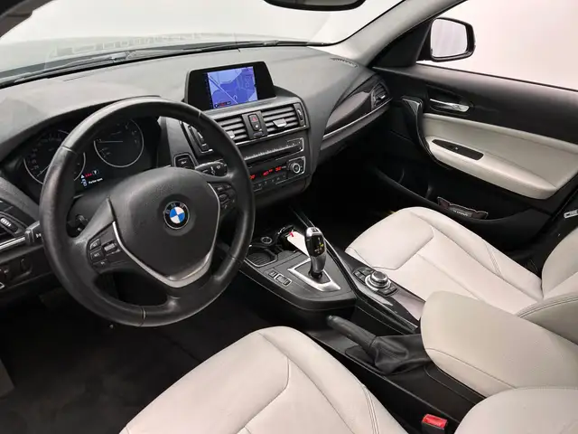 BMW 1 Series view 19
