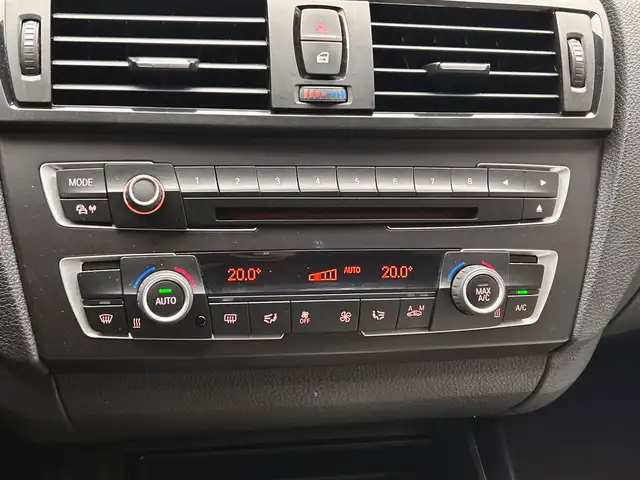 BMW 1 Series view 18