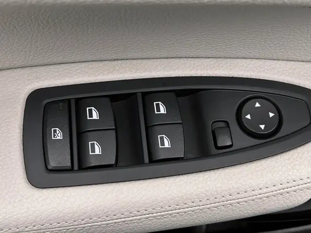 BMW 1 Series view 14