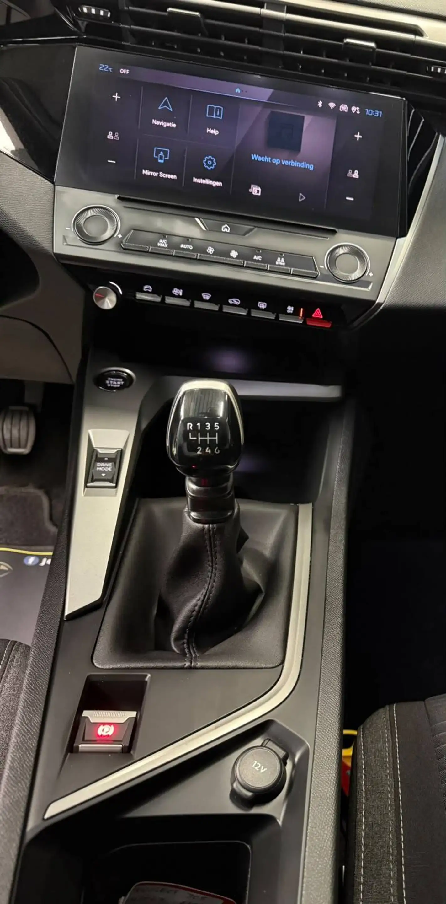 Peugeot 308 308 SW 1.2  Active Pack S — photo 11