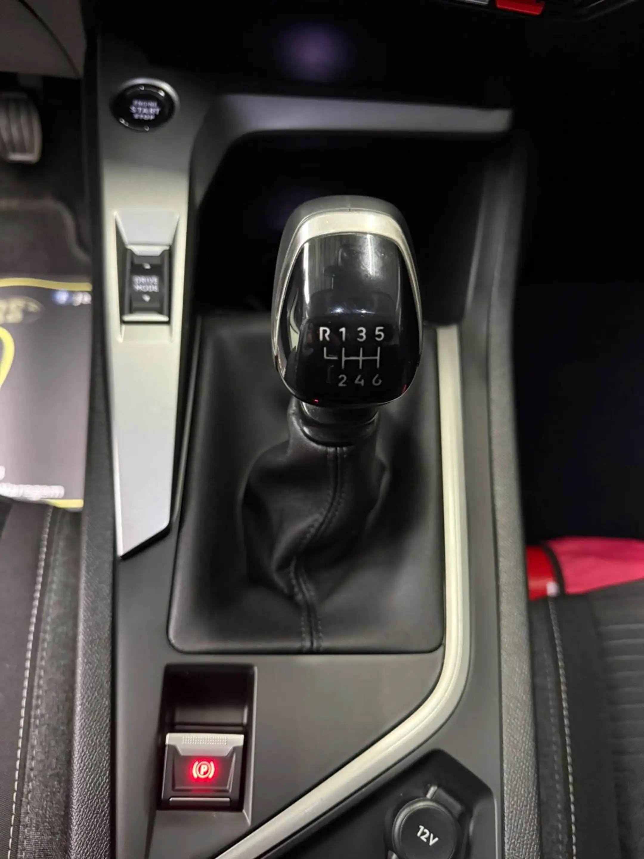 Peugeot 308 308 SW 1.2  Active Pack S — photo 10