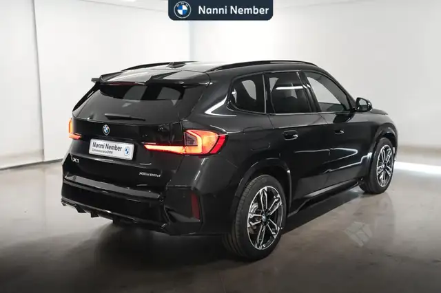 BMW X1 view 3