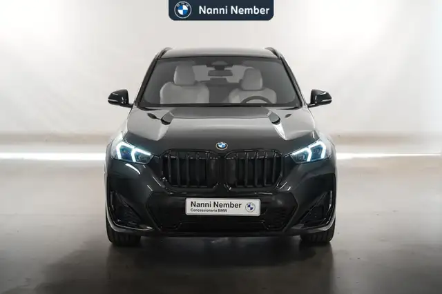 BMW X1 view 2