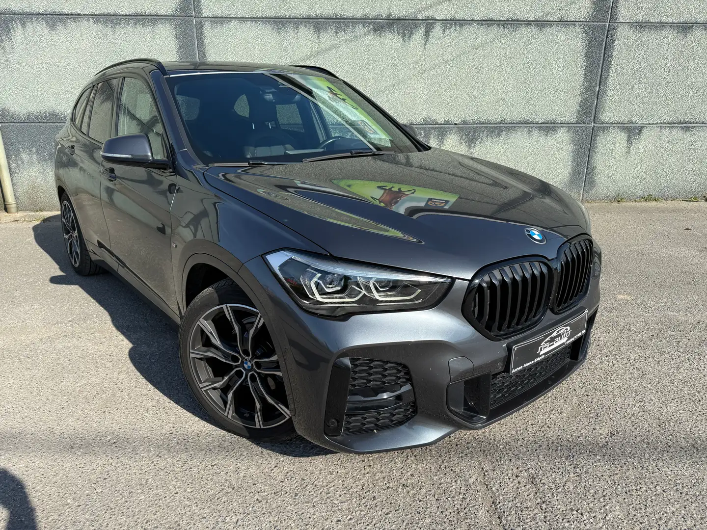 BMW X1 1.5 dA sDrive16 Pack M full Grijs - 2